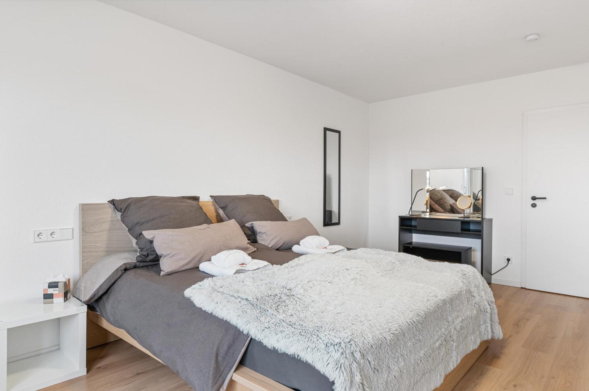Neu: Stylische Suite Mit Ausblick 辛德尔芬根 外观 照片
